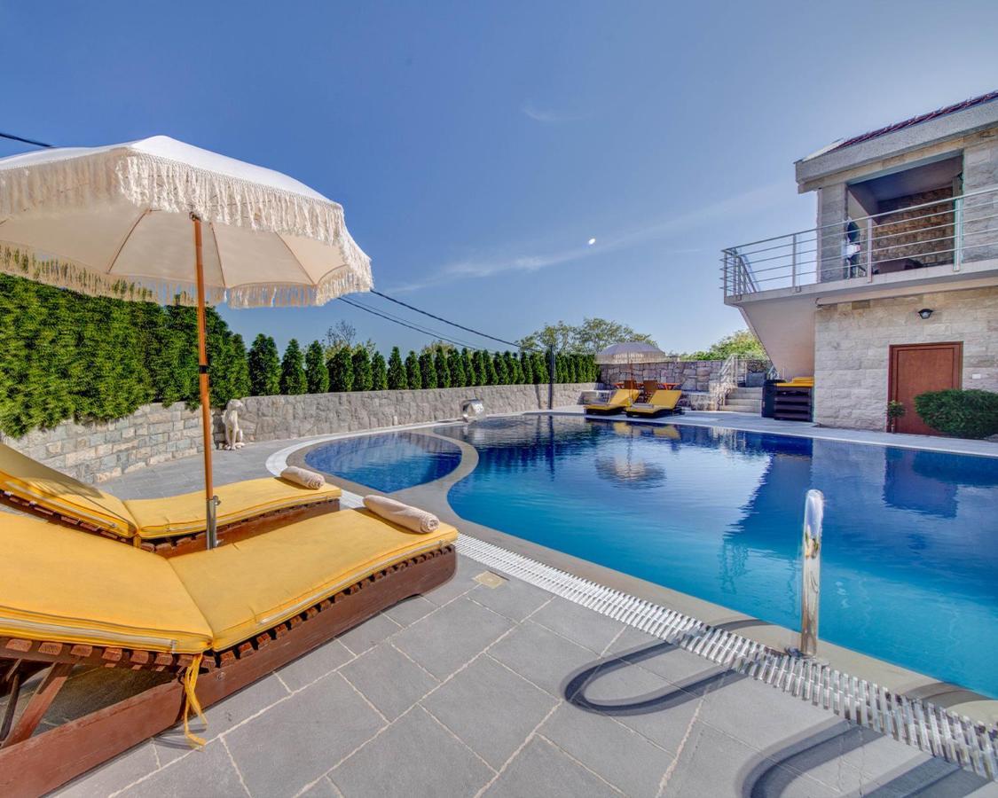 Villa Ilijana Тиват Экстерьер фото