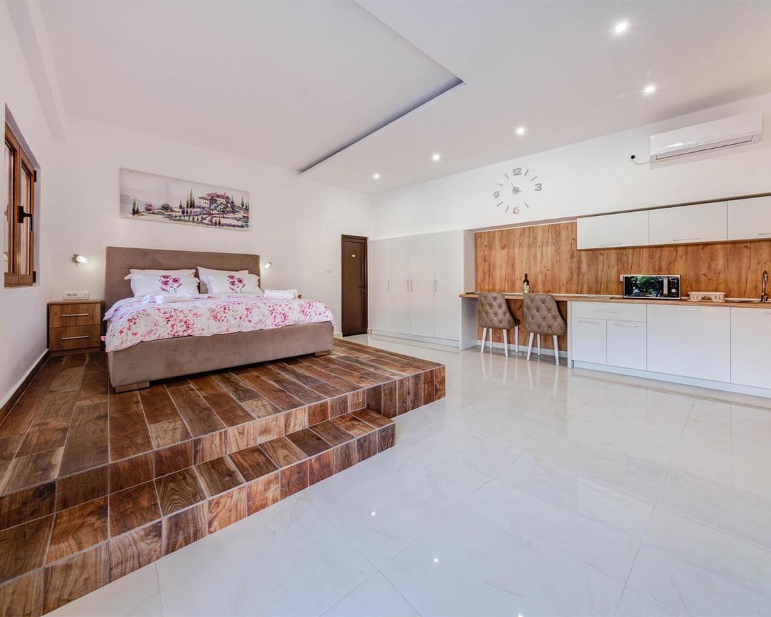 Villa Ilijana Тиват Экстерьер фото