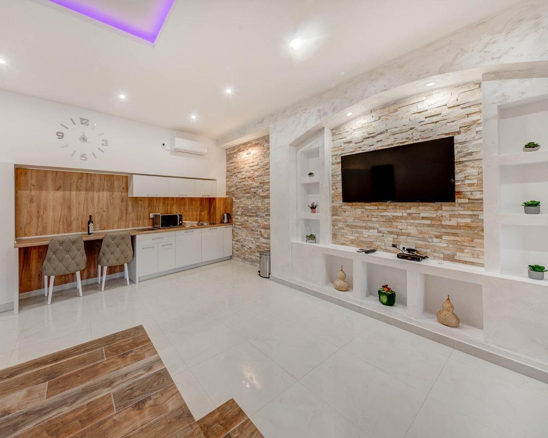 Villa Ilijana Тиват Экстерьер фото