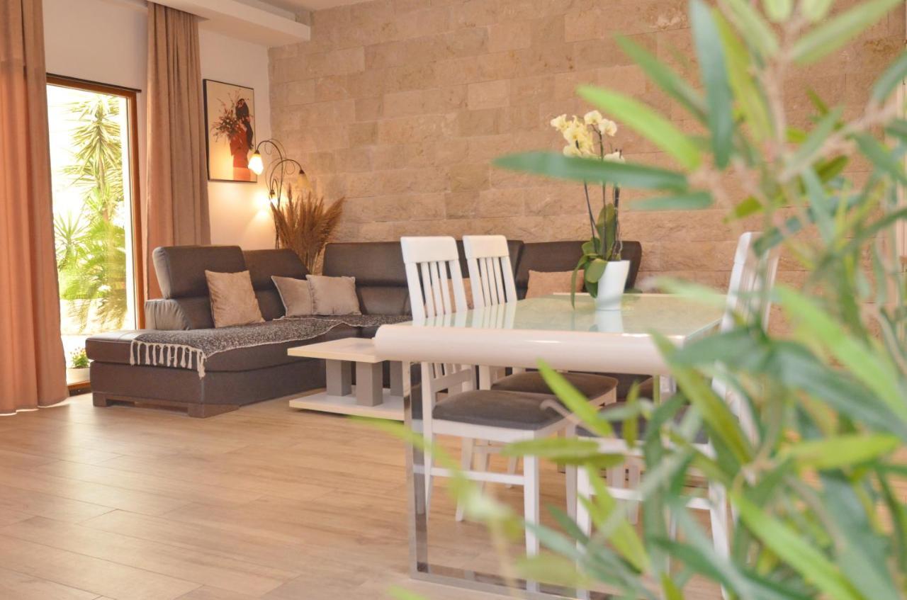 Villa Ilijana Тиват Экстерьер фото
