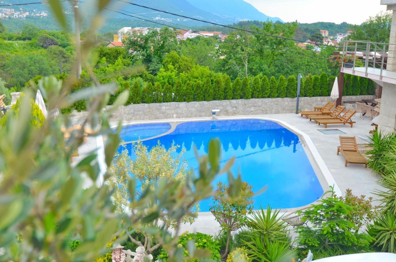 Villa Ilijana Тиват Экстерьер фото