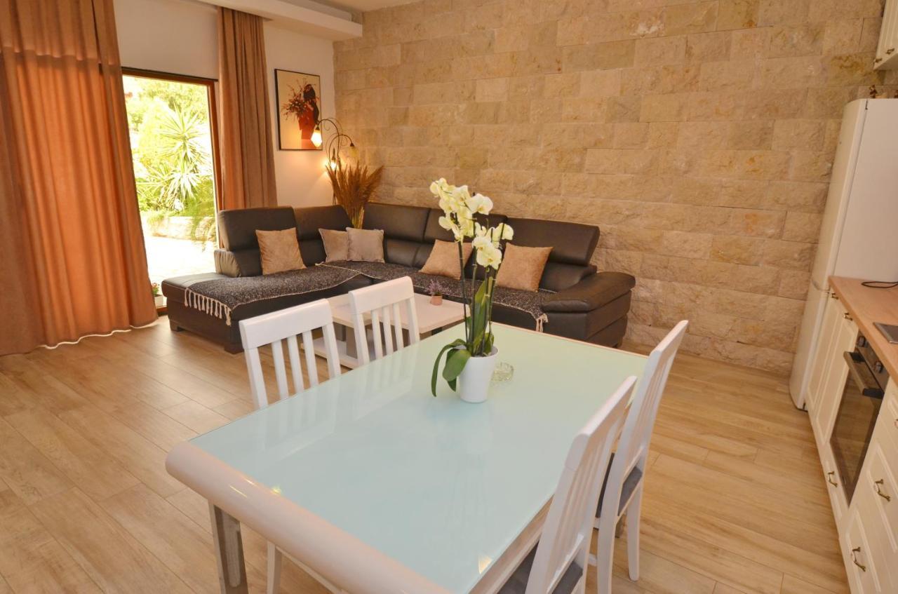 Villa Ilijana Тиват Экстерьер фото