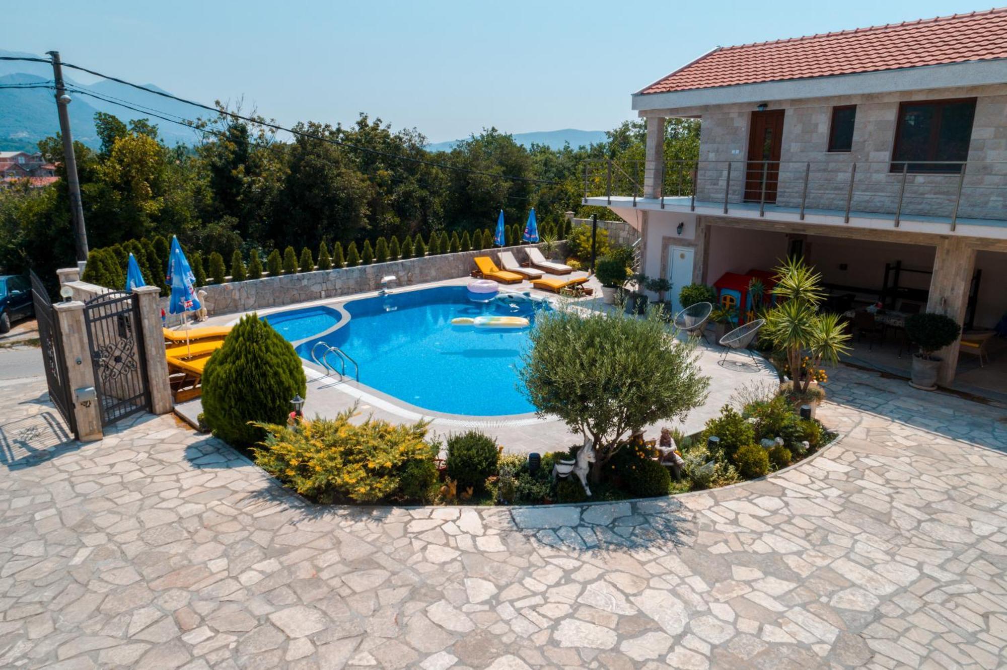 Villa Ilijana Тиват Экстерьер фото