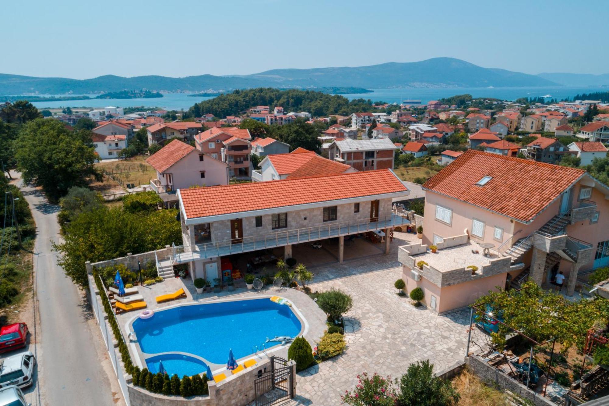 Villa Ilijana Тиват Экстерьер фото